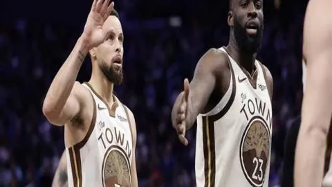 “利物浦与萨拉赫续约谈判顺利，进展超出预期，步入新阶段”